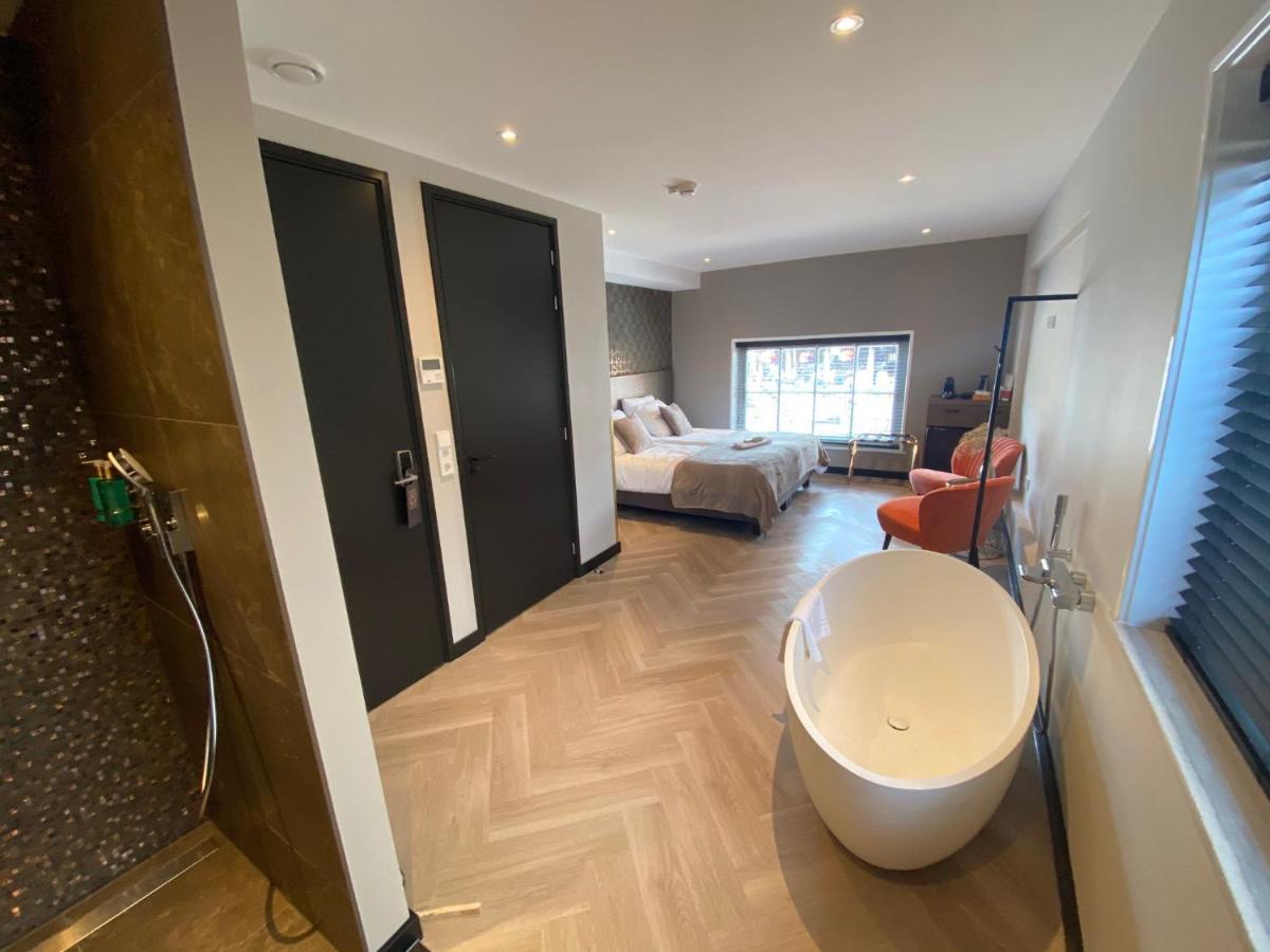 Harbour Suites Boutique Hotel โมนนิคเคินดาม ภายนอก รูปภาพ