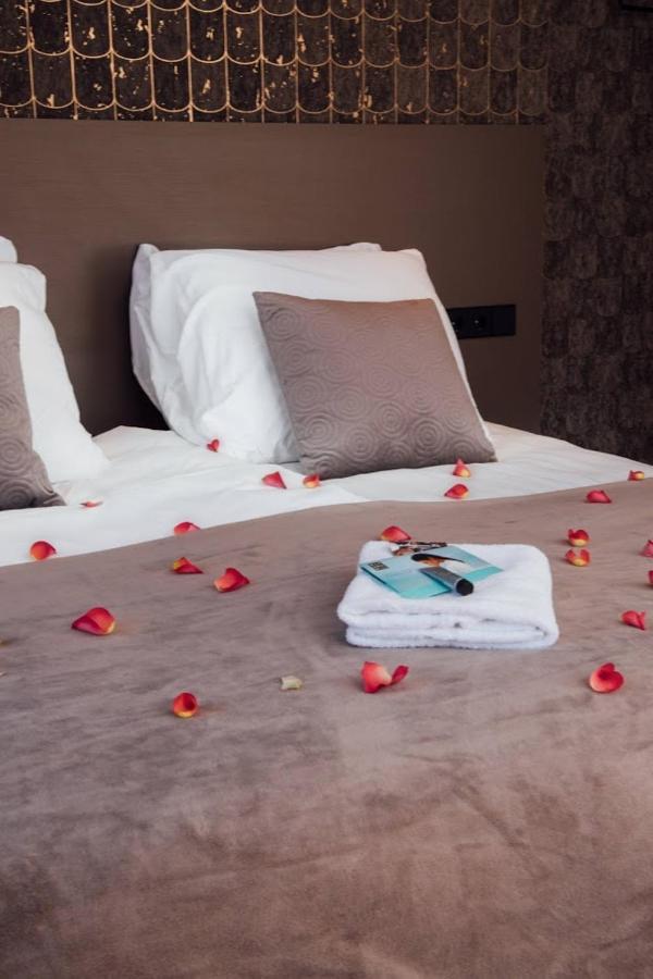Harbour Suites Boutique Hotel โมนนิคเคินดาม ภายนอก รูปภาพ