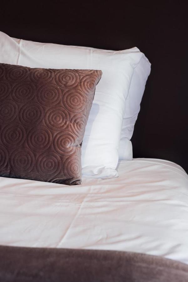Harbour Suites Boutique Hotel โมนนิคเคินดาม ภายนอก รูปภาพ
