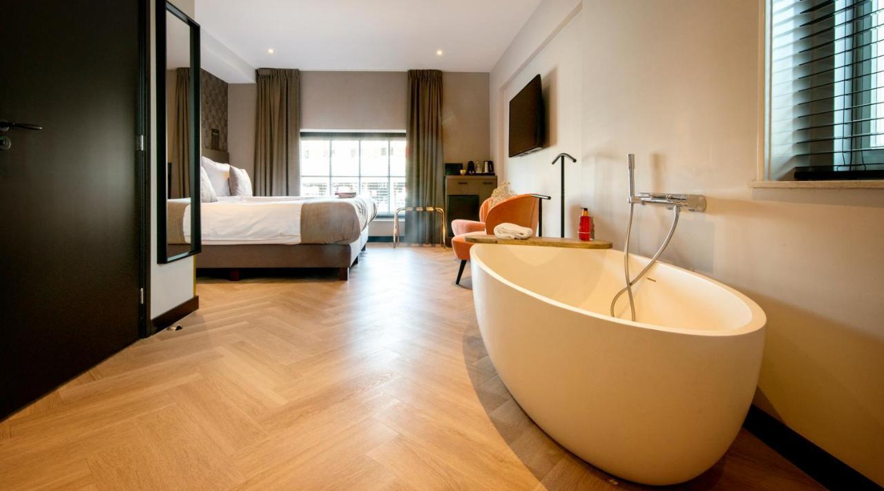 Harbour Suites Boutique Hotel โมนนิคเคินดาม ภายนอก รูปภาพ