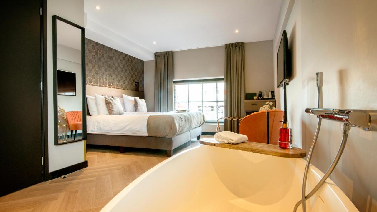 Harbour Suites Boutique Hotel โมนนิคเคินดาม ภายนอก รูปภาพ