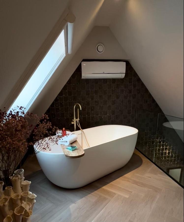 Harbour Suites Boutique Hotel โมนนิคเคินดาม ภายนอก รูปภาพ